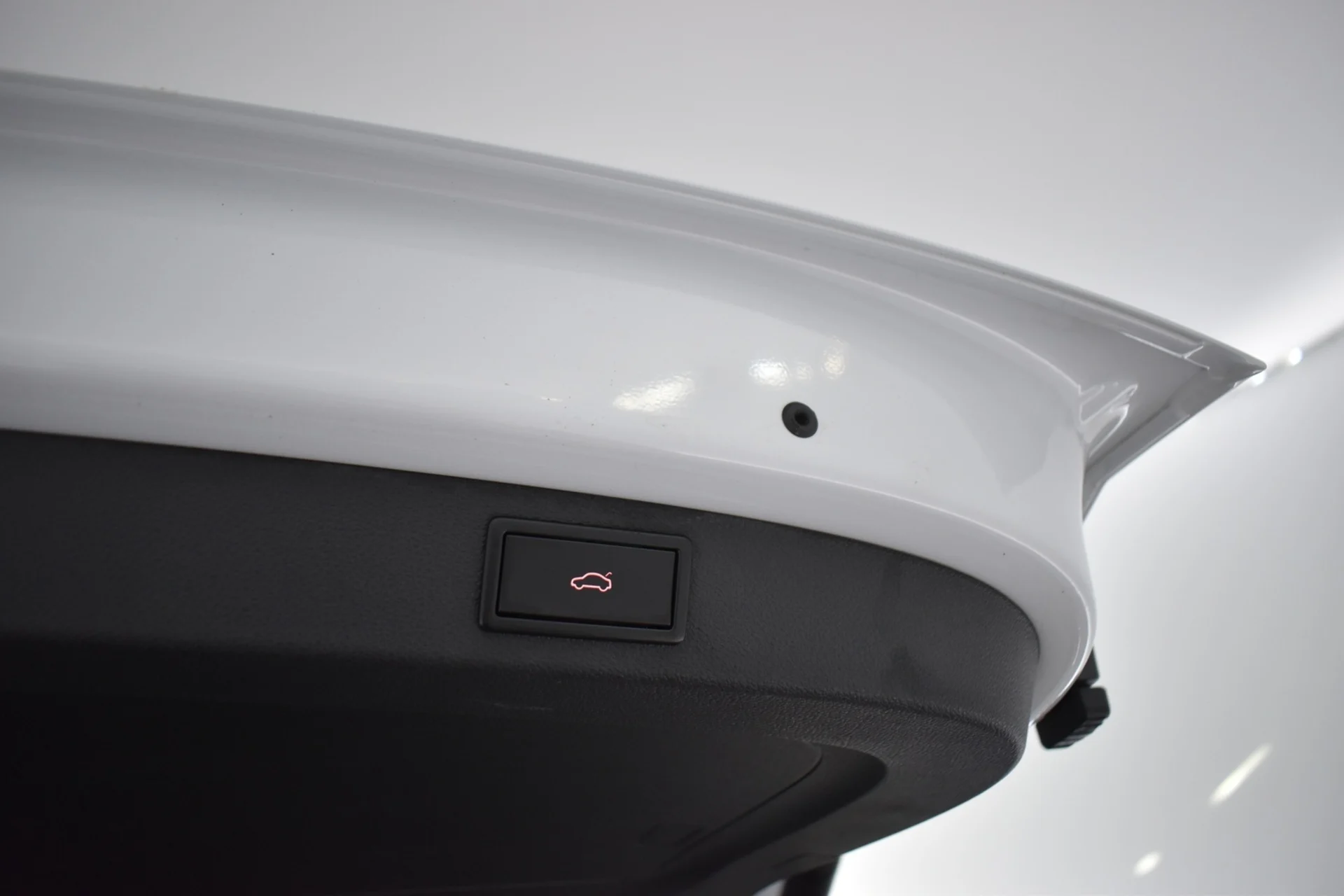 Car Image - 3TjqsmK2iTgtsFdy7QqKOO