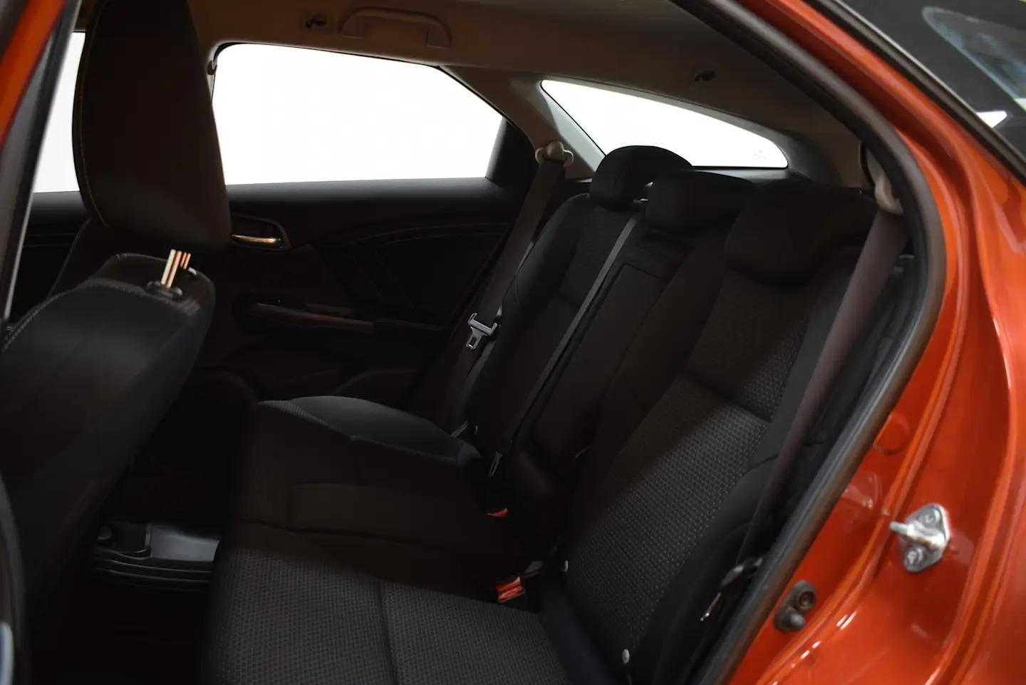 Car Image - pbkIENbaE3gIxwUqp9L8V