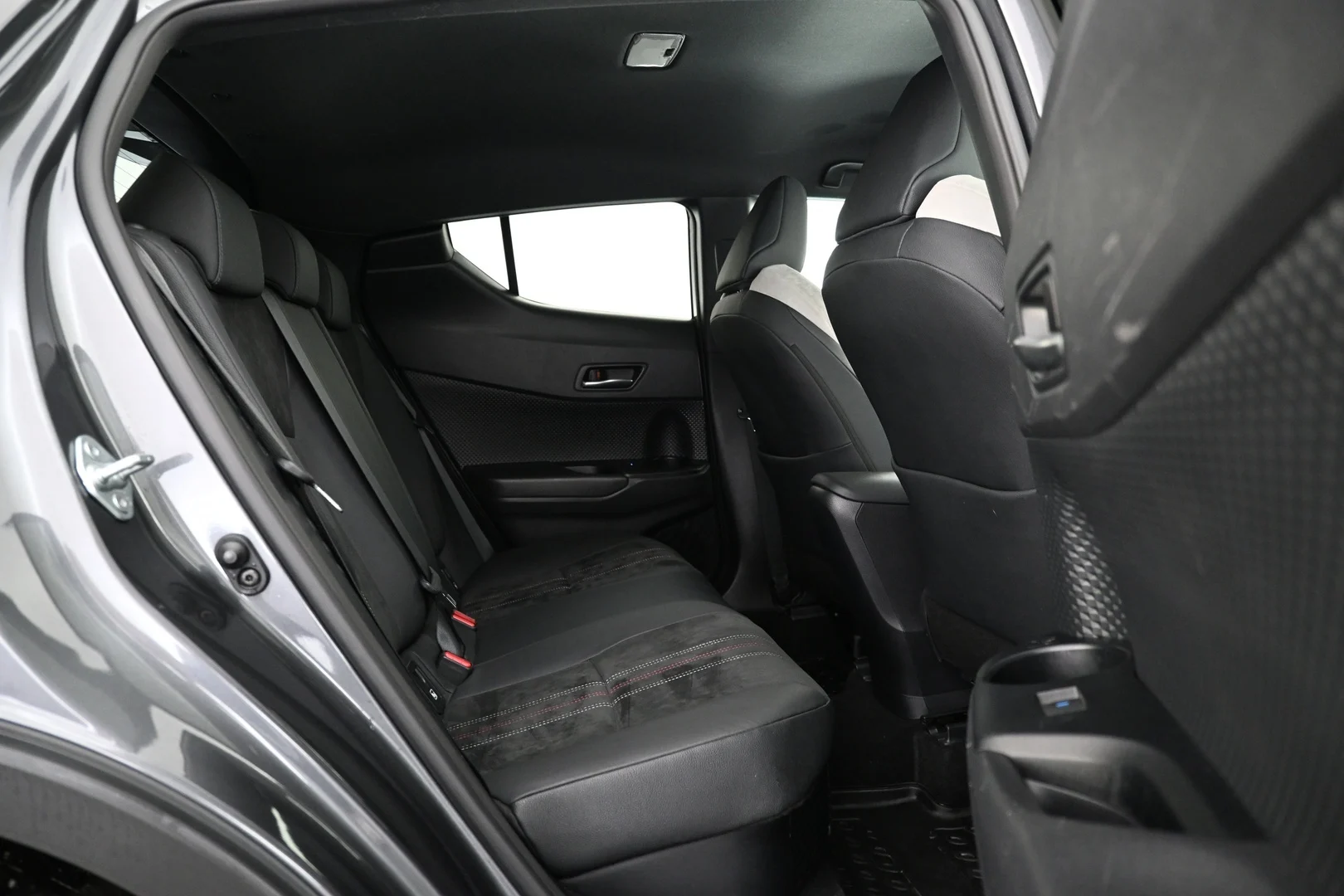 Car Image - 4DEaulb2T9ULYjw87rGzAo