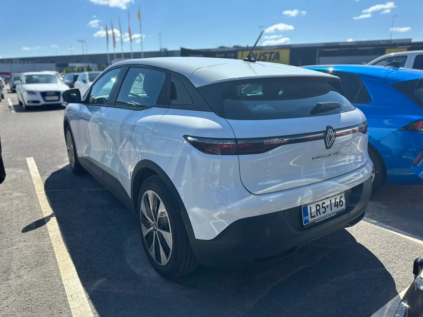 Car Image - 4MaXrtwDAXXgr5QXqnCwvS