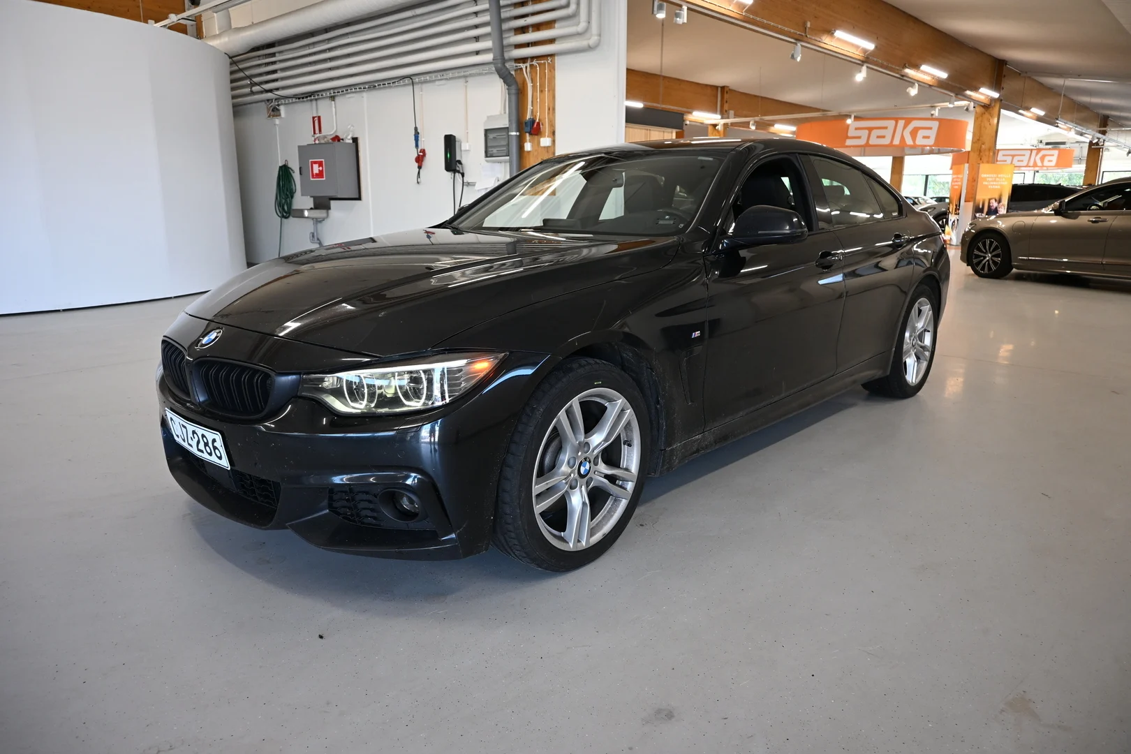 Car Image - 6z8jpRKBAY4zItAlnw9WMG