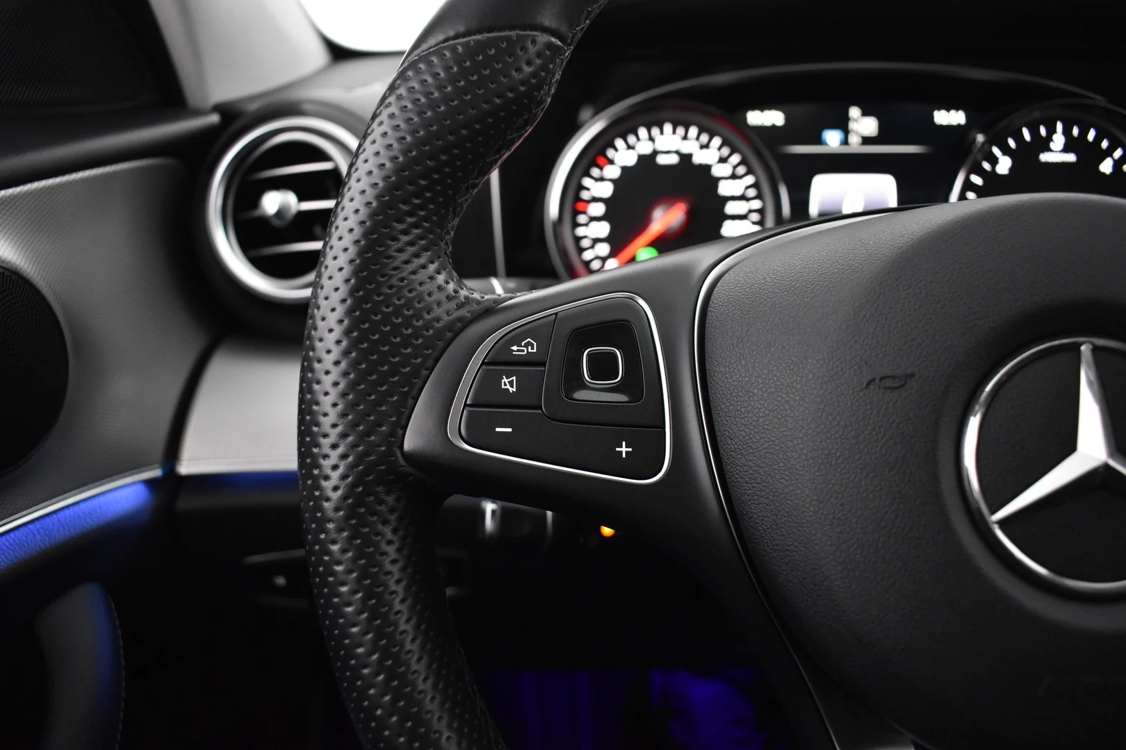 Car Image - GOeEznrDRHUitVlpCwvSH