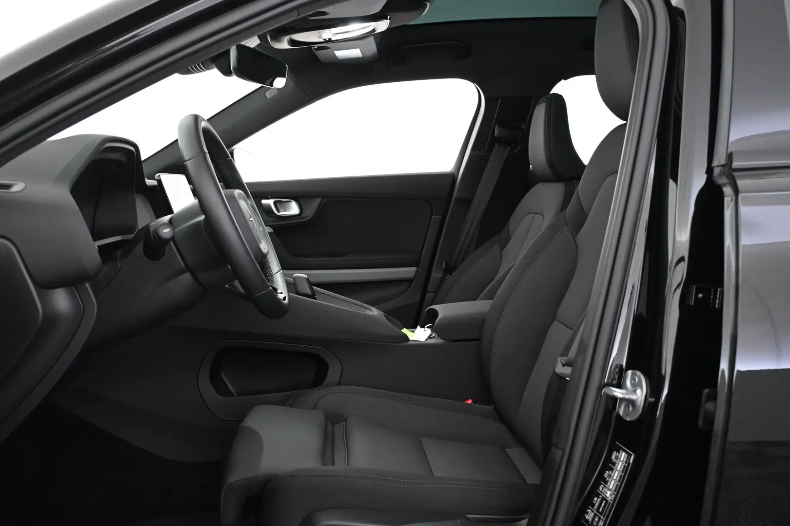 Car Image - 1aJ5UANVnX1uNafFYg8Muz