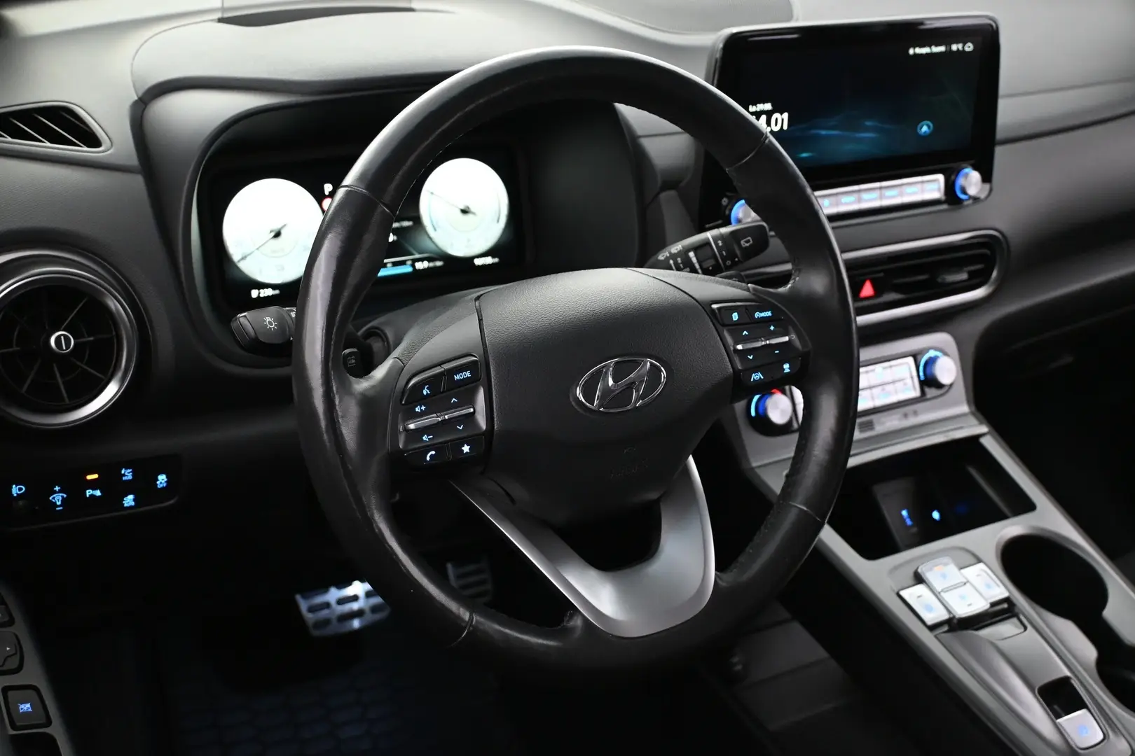 Car Image - 2yuIM8SzGMBMaXkgmcC7TN