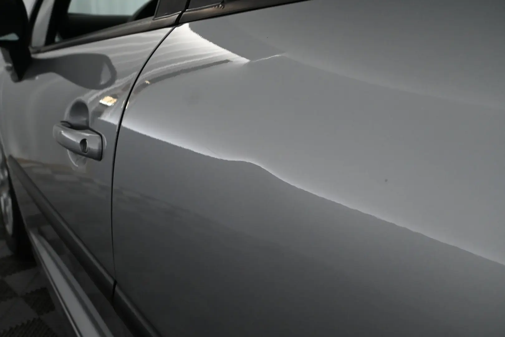 Car Image - 4YhIM3jfJrkYlq1GFWMejK