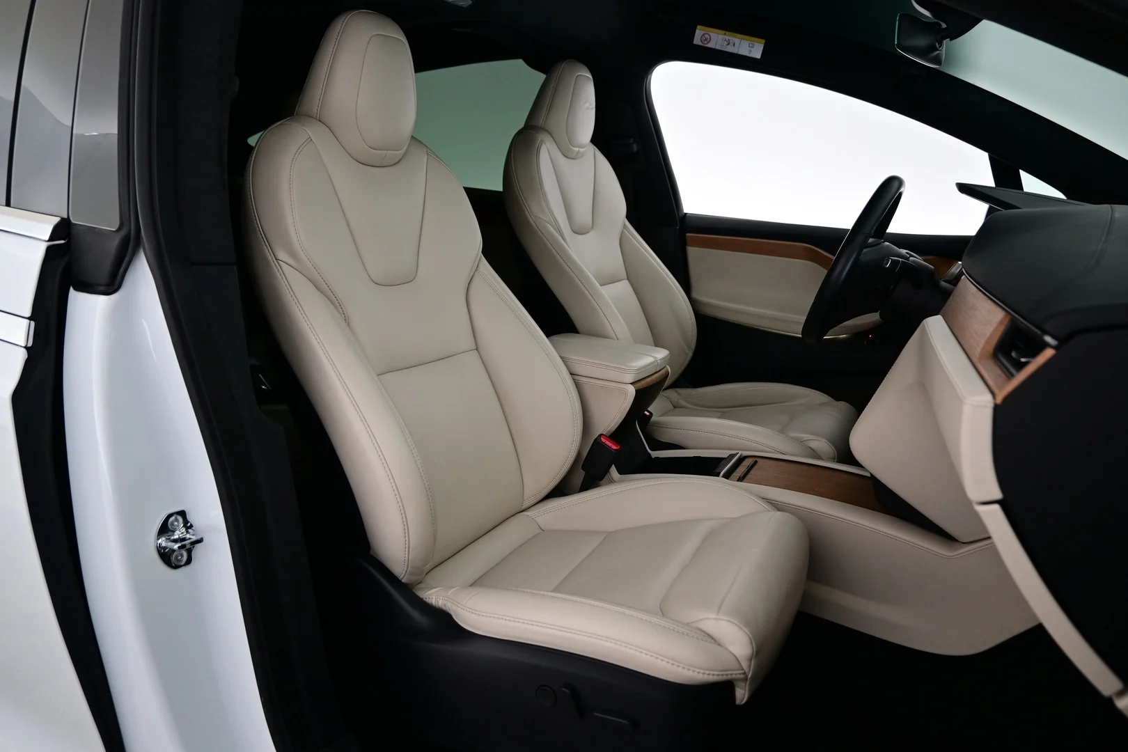 Car Image - 2UaRMcQOjZkhXBZilbaVgb
