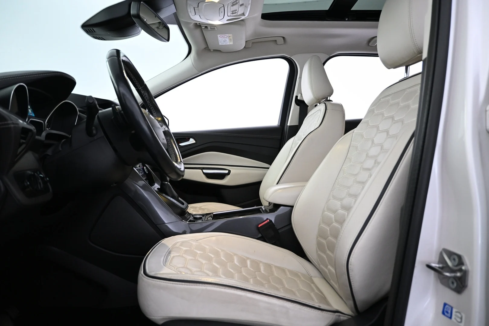 Car Image - 7j2Lt97M2M4yDpkrCwEXEg