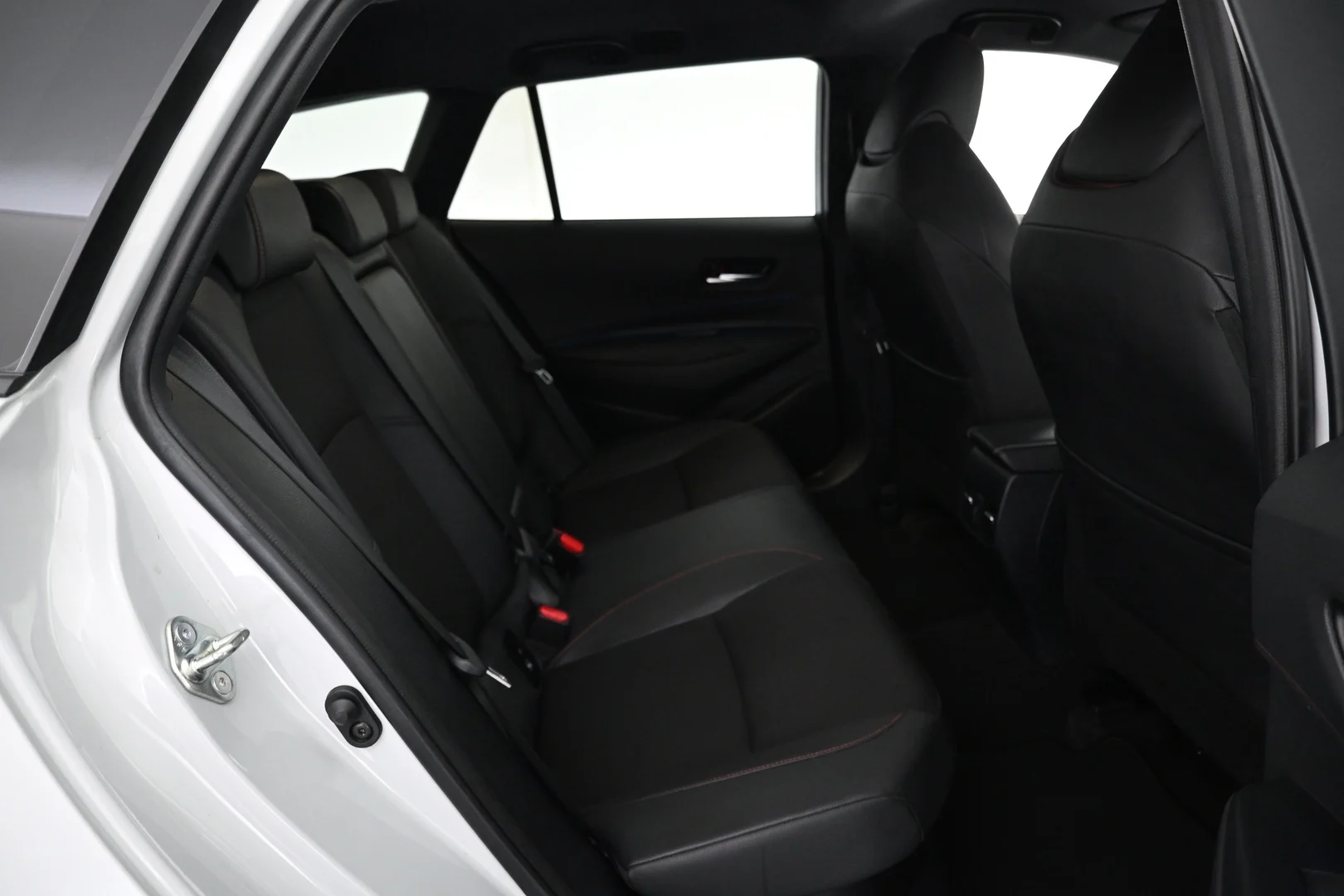 Car Image - 6UC5M8OdntKQ0opkGJZUSx