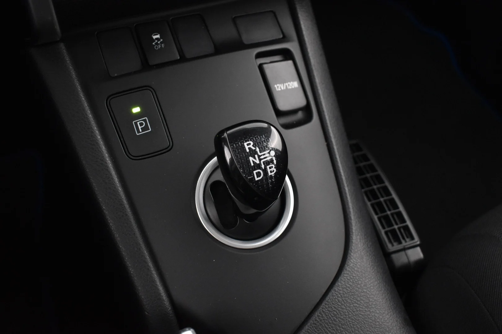 Car Image - Pro6vgZHHrQtAVSrSvx3p