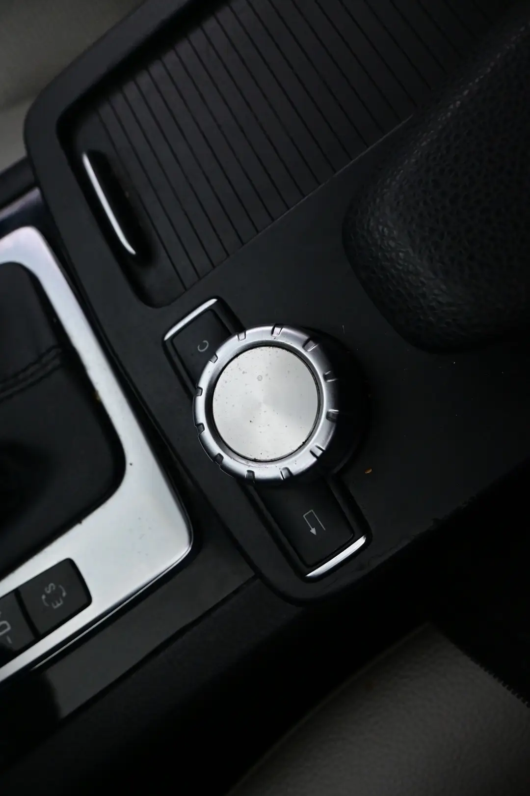 Car Image - 4akd8dqgzXy9COHV6QAsP6