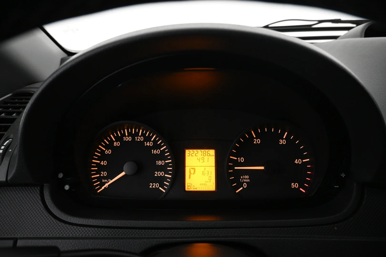 Car Image - 6jH0OLxP9HXDXv2yn1zeo8