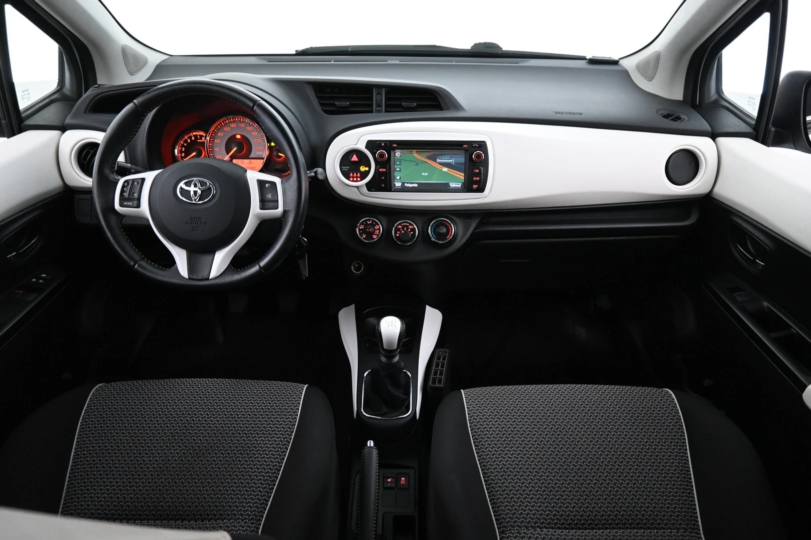 Car Image - 73x0fcfKm9sH7D4s3JQX7m