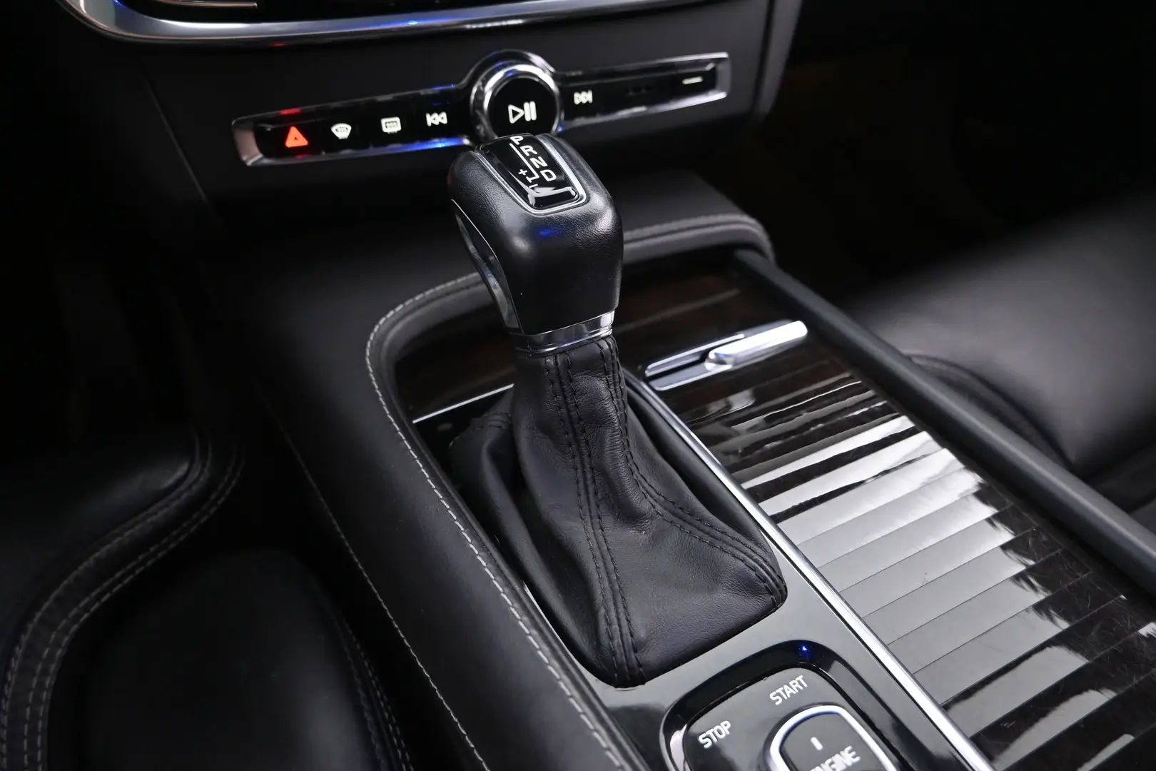 Car Image - 3fY7gm4w2WFcDjXAzPETkJ