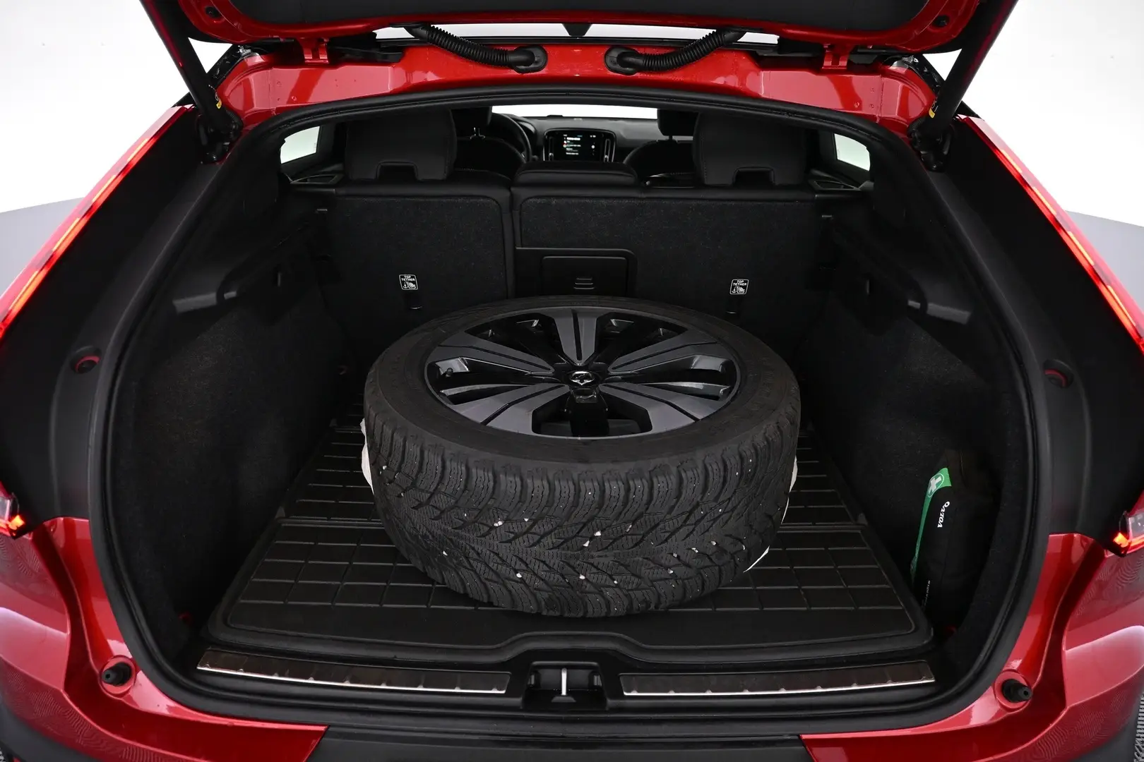 Car Image - 2KMtdDQWQxyVx5PM4By2IC