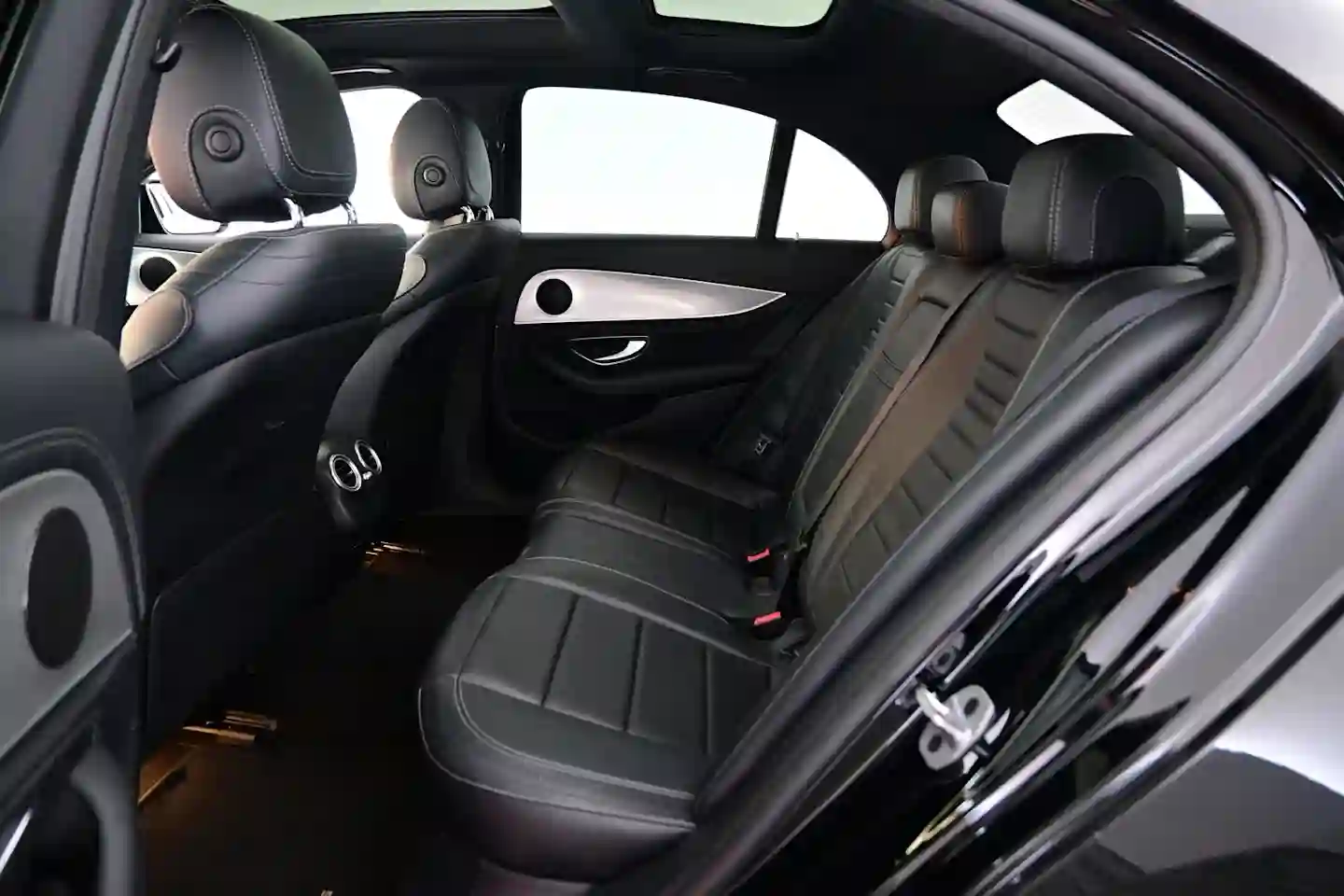 Car Image - 7IKRQO6GmrScPINeXgvHig