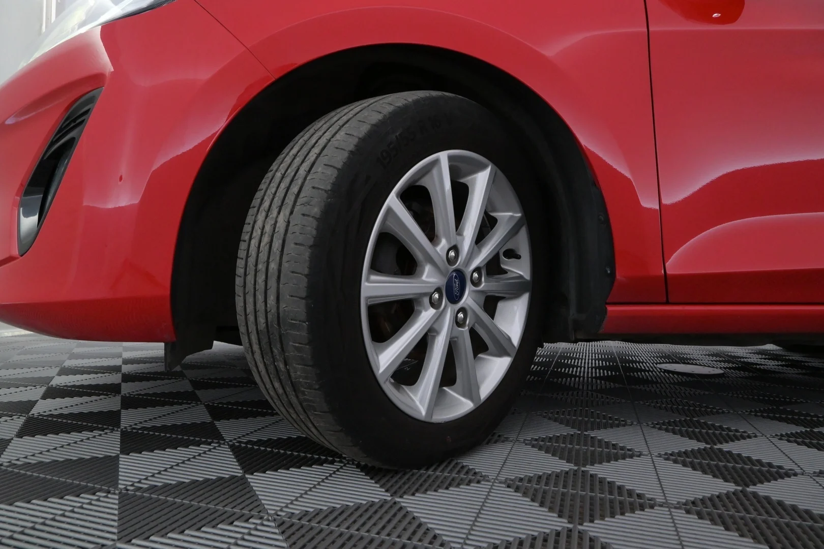 Car Image - 3kl3S4JZmgla30oH1NSD3k