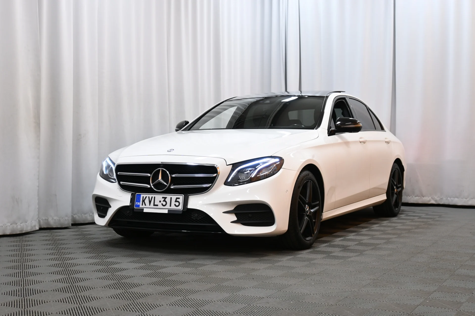 Car Image - 6rJvEPAIaPAJjDsv18Oe7v