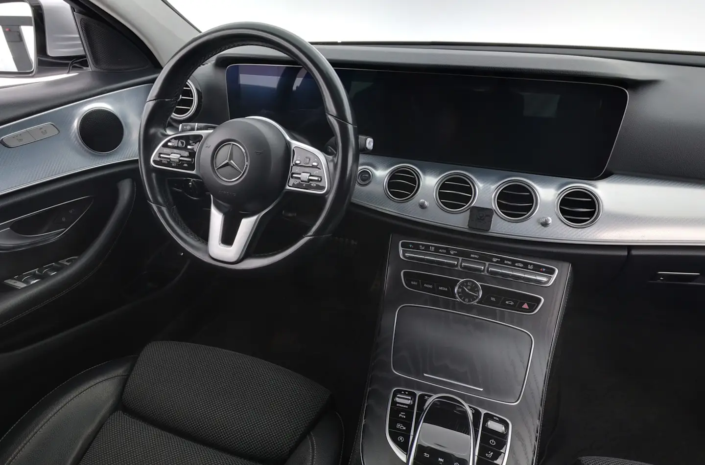 Car Image - 21YgWEP1tylFiEpQBIB64w