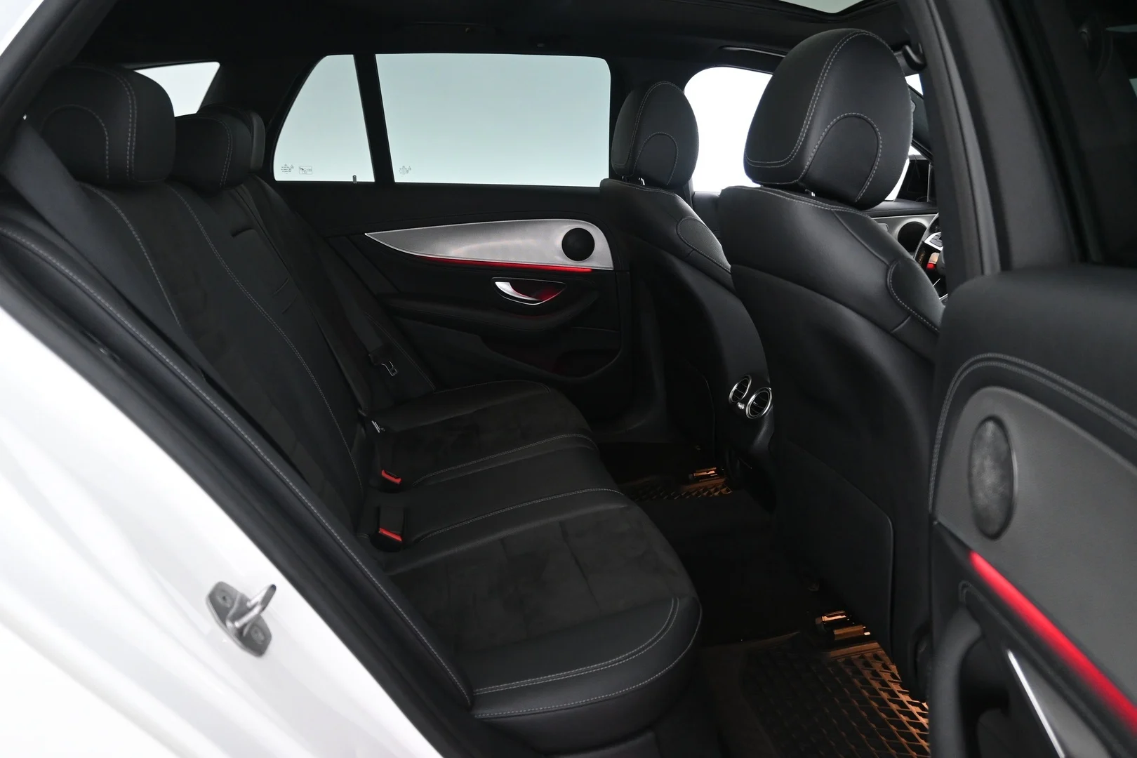 Car Image - 2mCHx8JB0p5kWb4yrWF5Cc