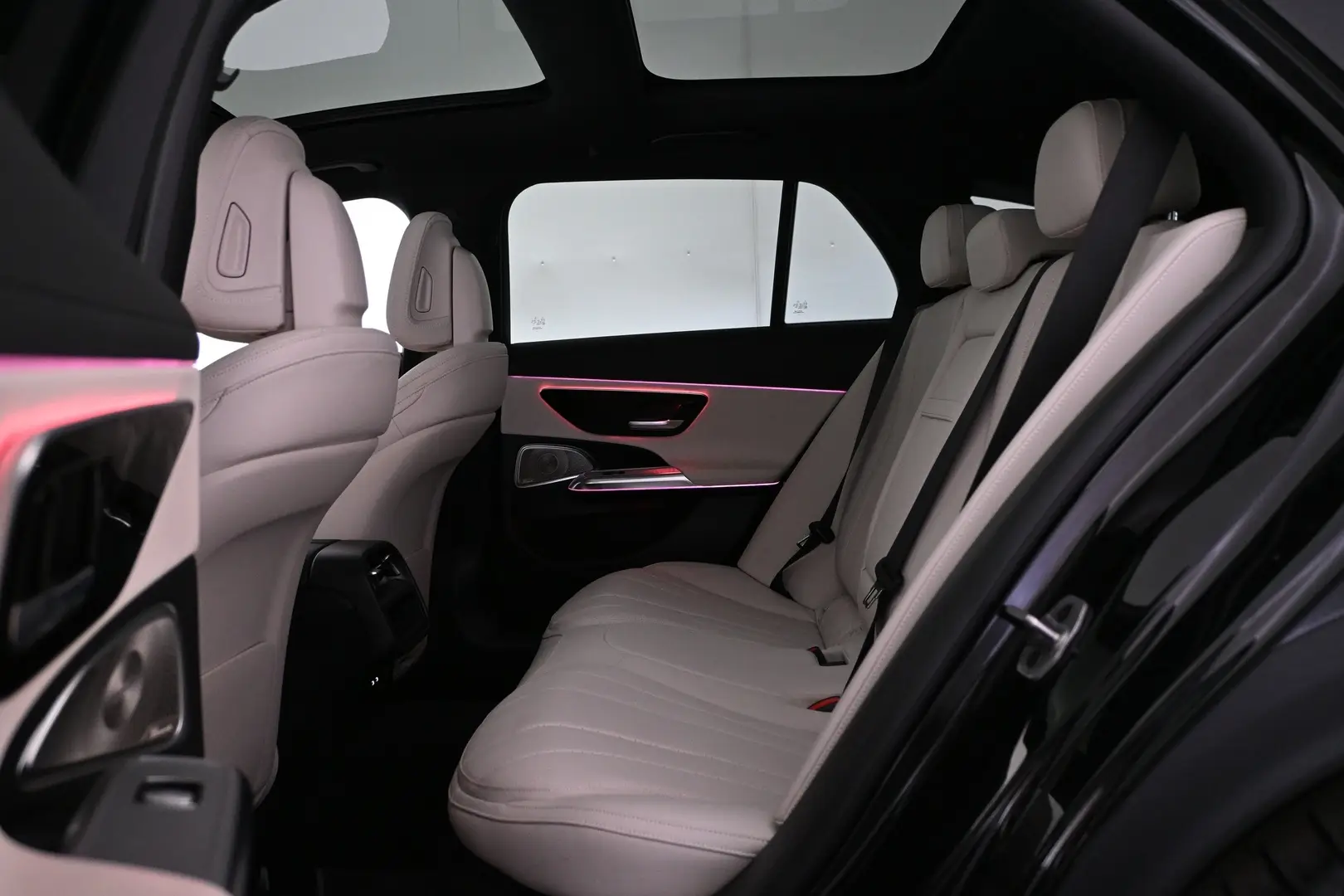 Car Image - 2ImFPf8tgl2CANfiQ9mrq3