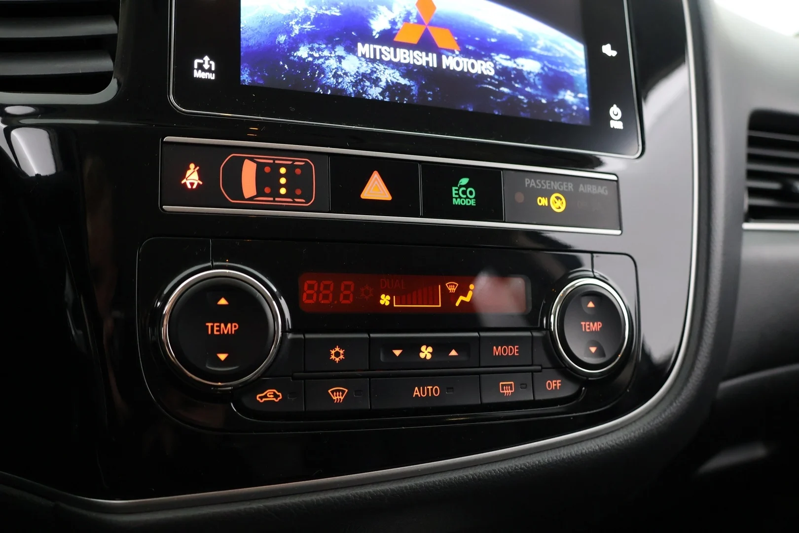 Car Image - 1IEOJLgWBRH12FKlw762pb