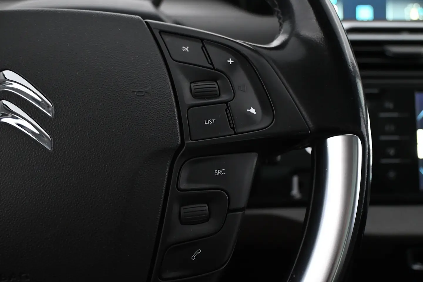 Car Image - 3KWfu8FqugNoJBr93MD7kJ