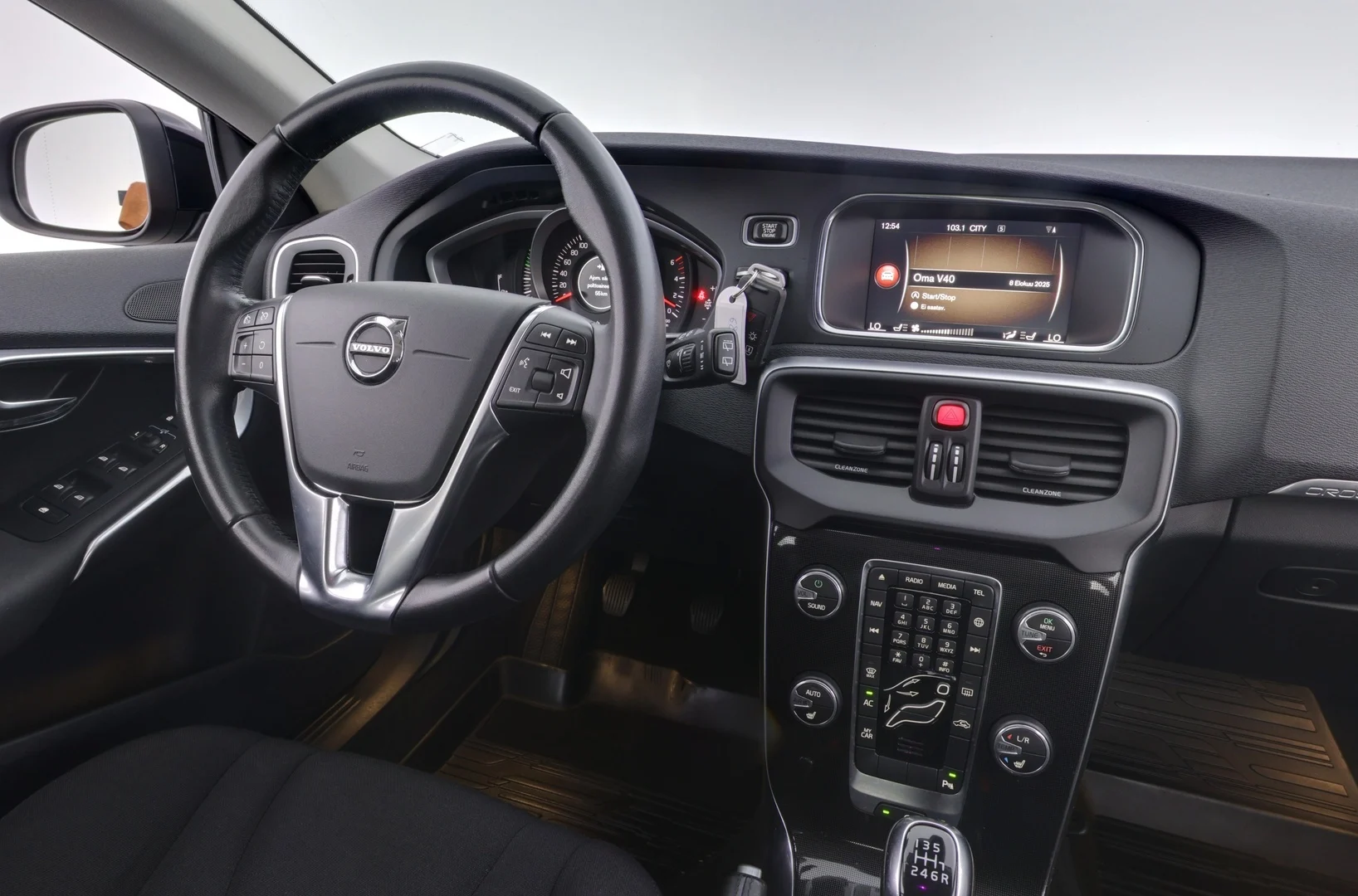 Car Image - 7lPIRqiTeBm3JRnAEOPbJK