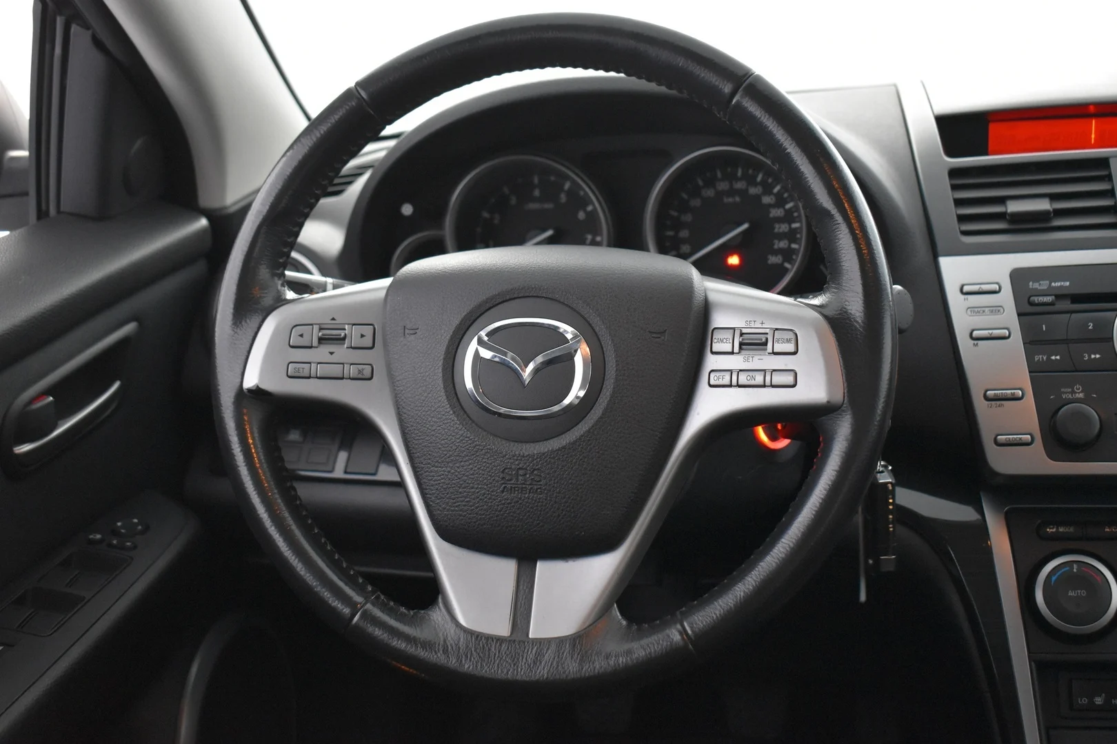 Car Image - 3qQPjJq2GD8cRu7Y3iTfFV