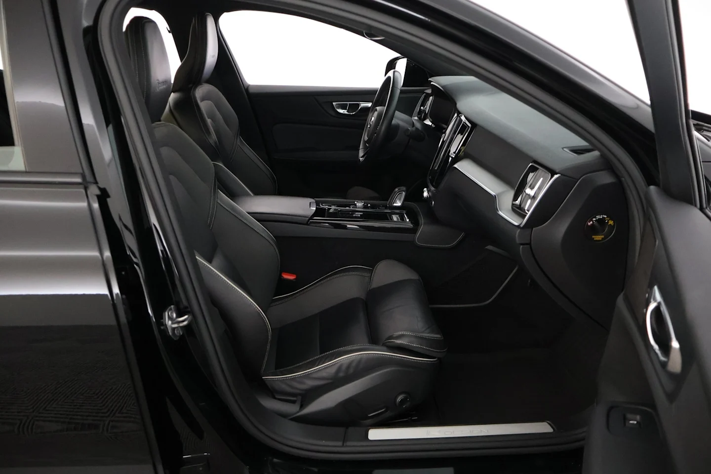 Car Image - 1olxgFvNTP6EKz5pyQxxSl