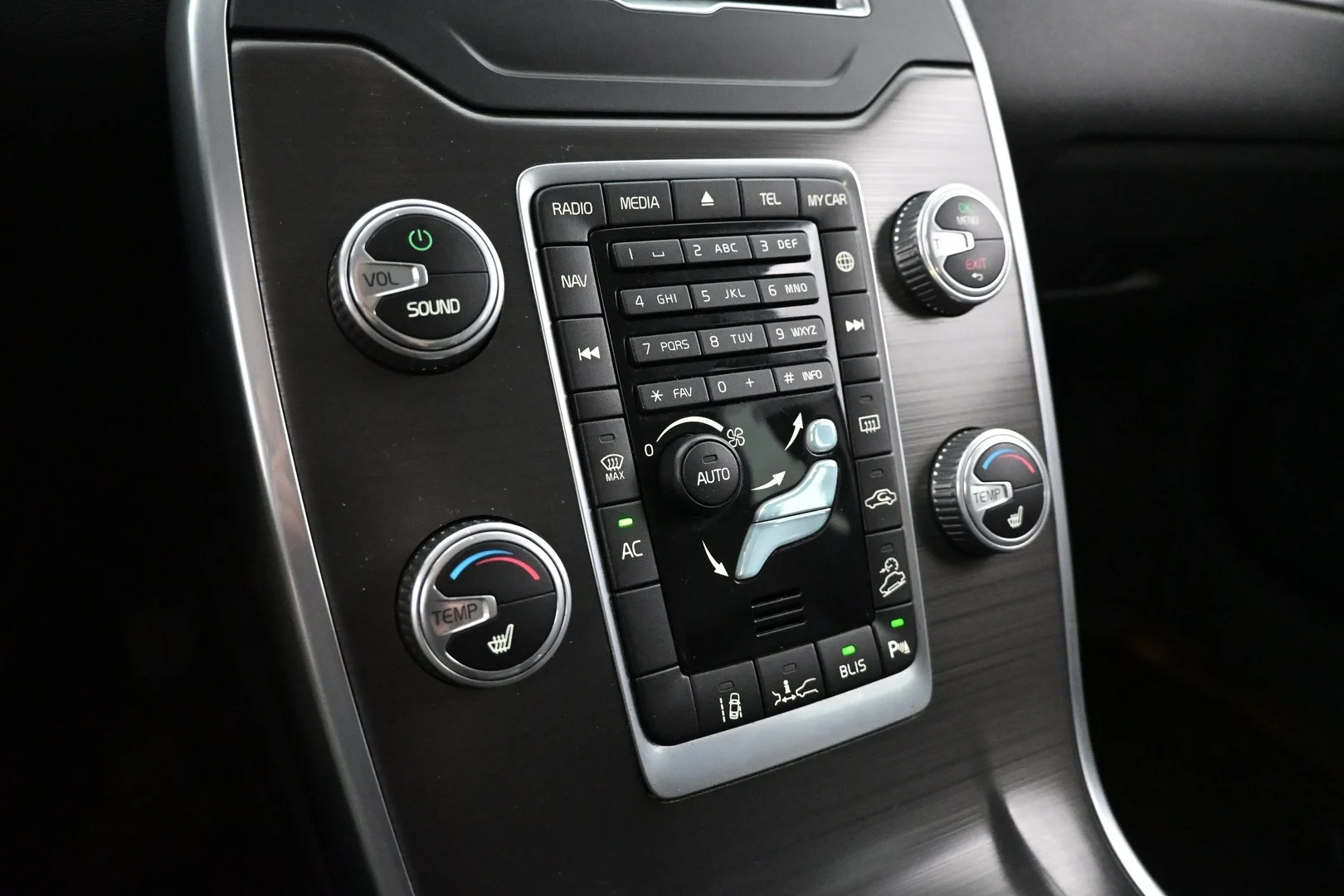 Car Image - 2hGqfQWkZCXrVtGRBdBgyz
