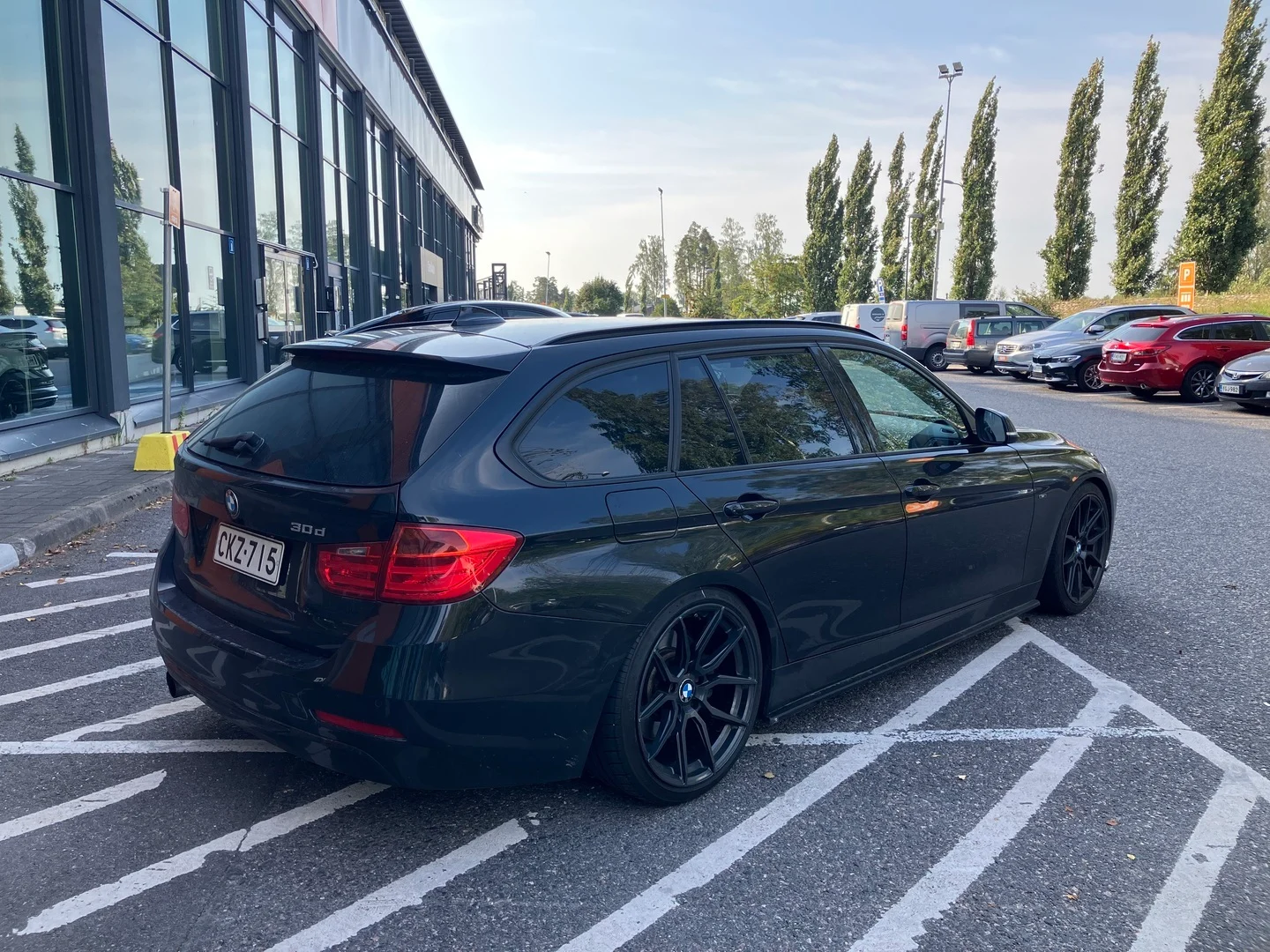 Car Image - 6ByJluTlwxkV94dKHo6JOm