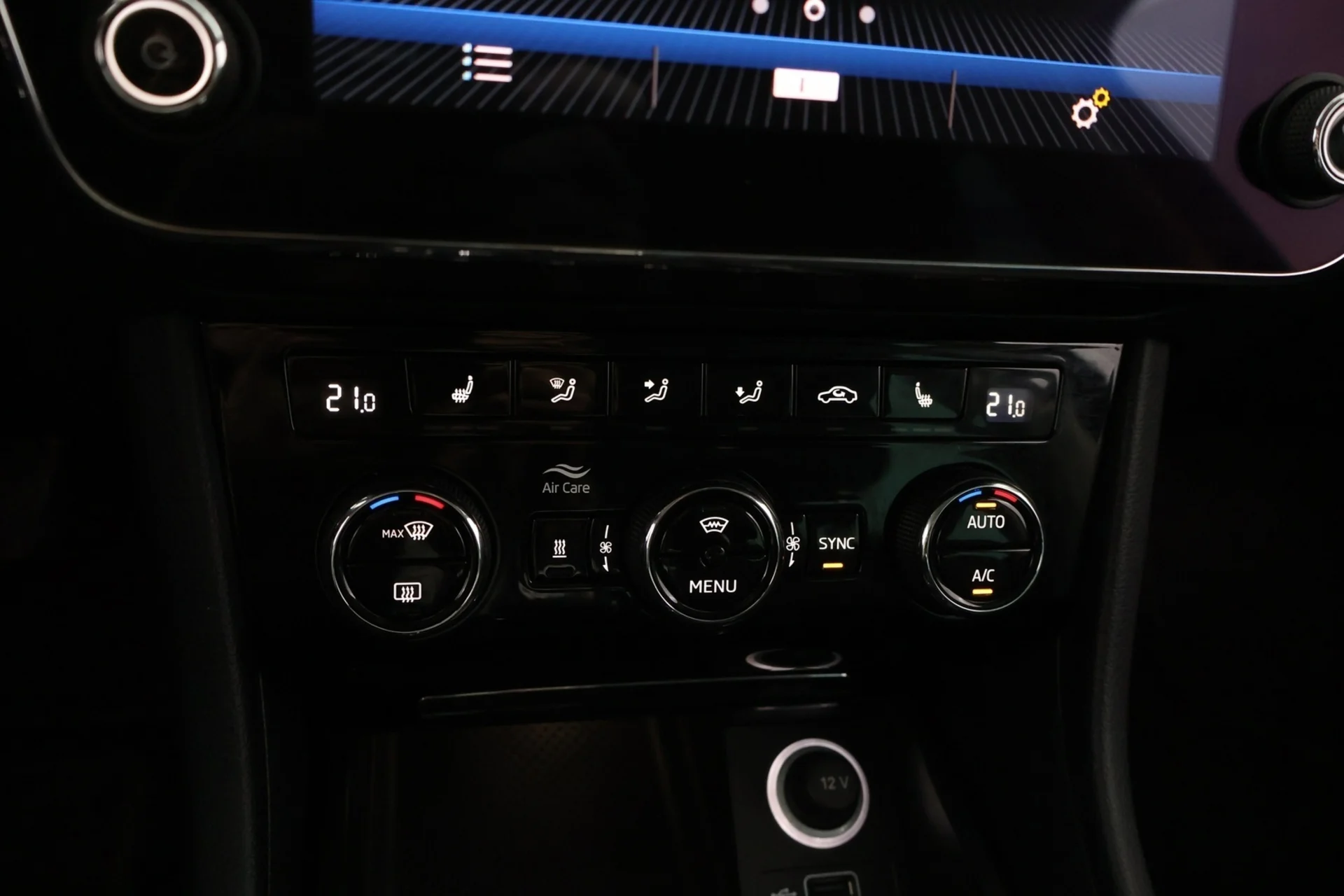 Car Image - 5WDY7csIN0l5btv77q1rXF