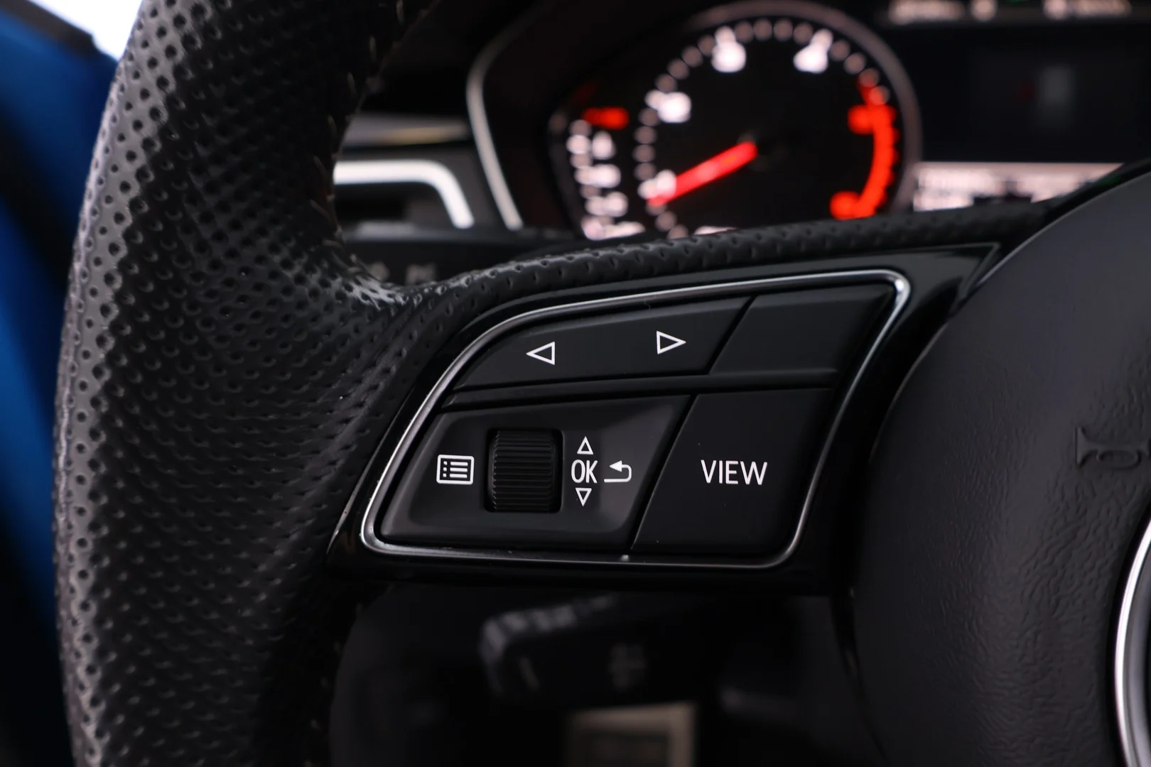 Car Image - 7kuD5DtCrDcIbzlwBNrxSG