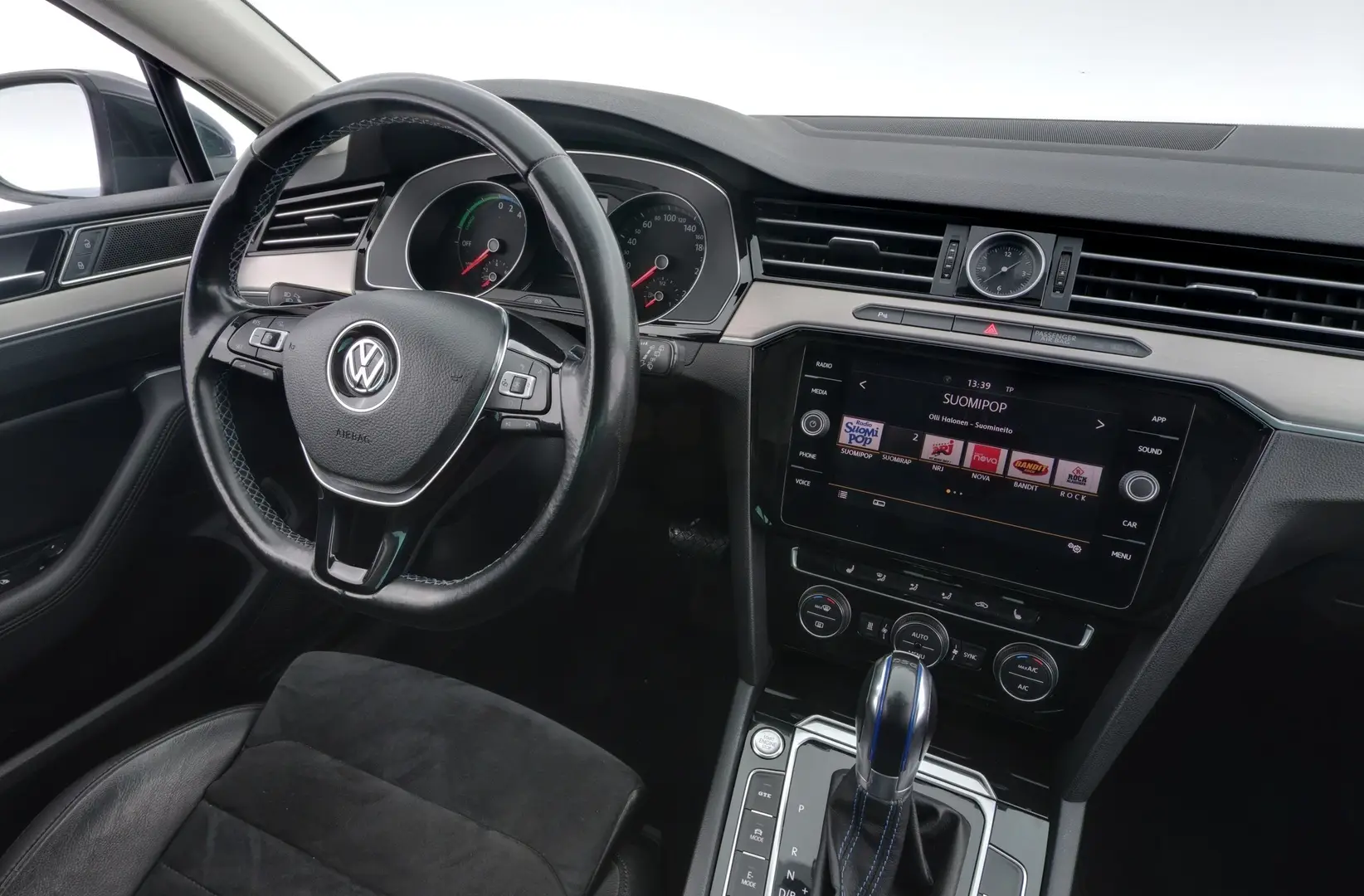 Car Image - 6SVpV2hiP0aGTcV6n4E7Qf
