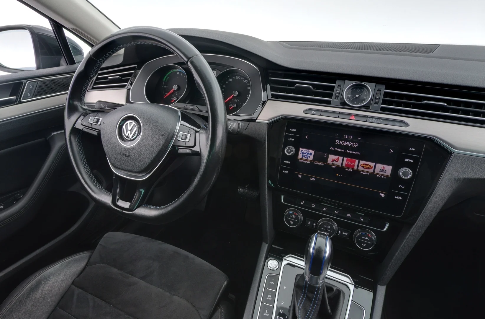 Car Image - 6SVpV2hiP0aGTcV6n4E7Qf