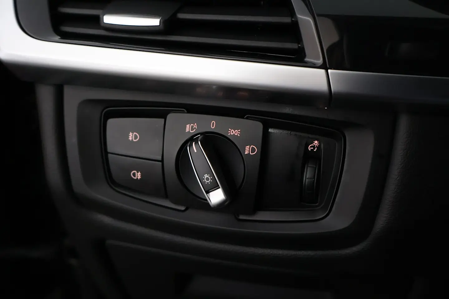 Car Image - 6HGq9ksO9Ac5tXdhEDDBIs