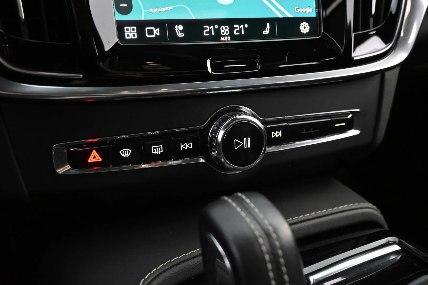 Car Image - 3lOj9wuOTHTSIPb00hsc7W