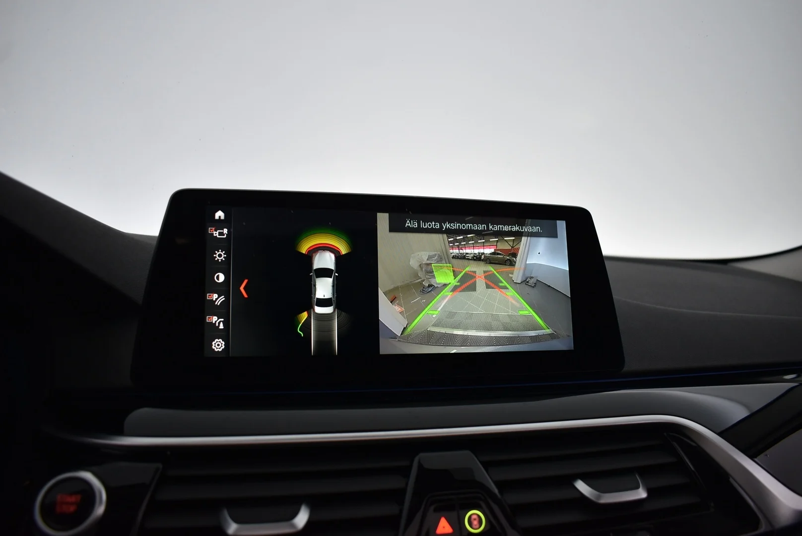 Car Image - 10x7DI300gjr3XC7yxPZQn