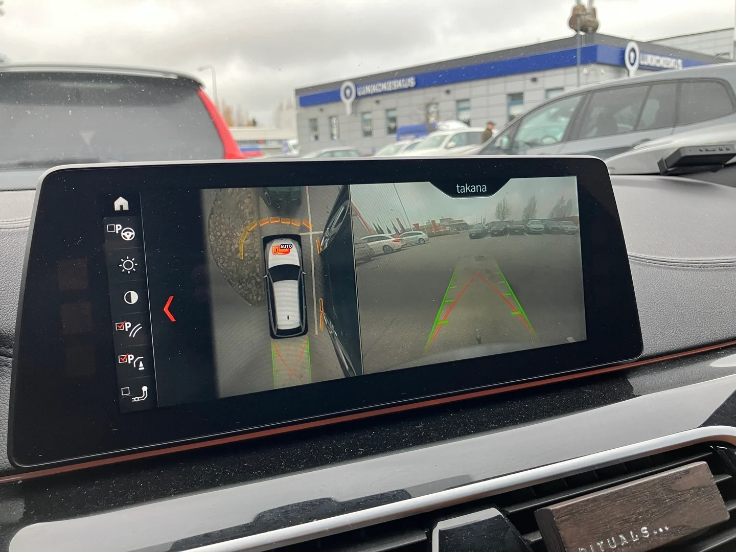 Car Image - 4kGiENkMgYH4vhoLgQuUmg