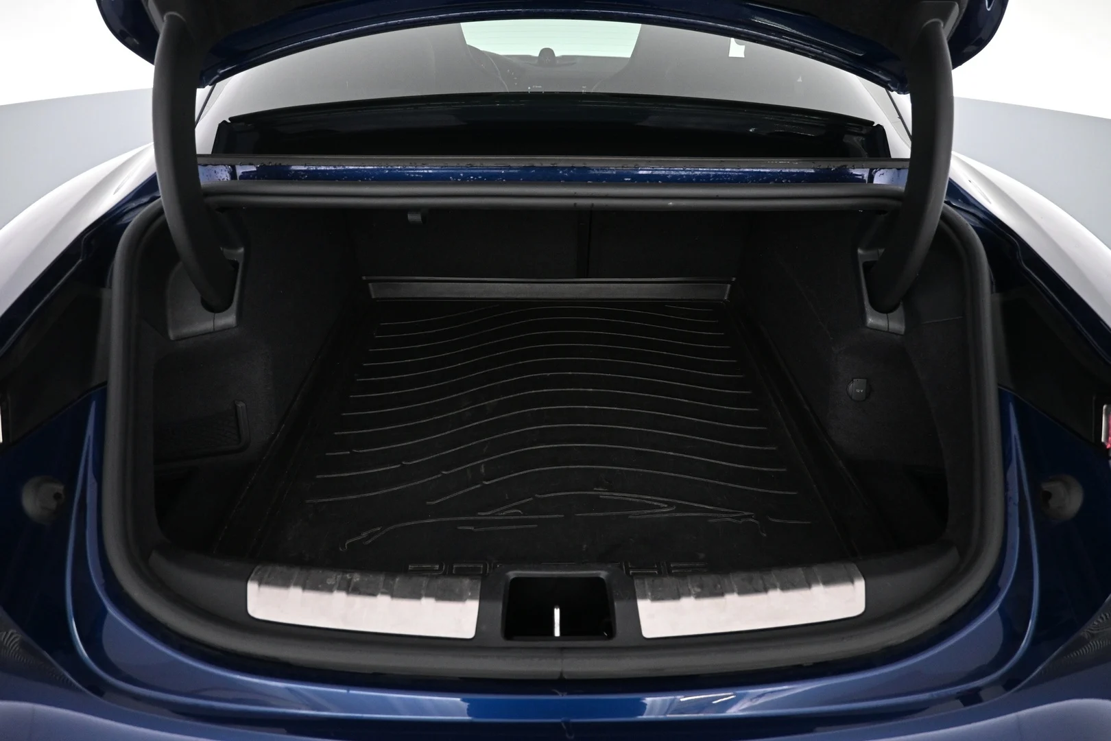 Car Image - 3lQr6uG5JwcCvFZ7Uwqp27