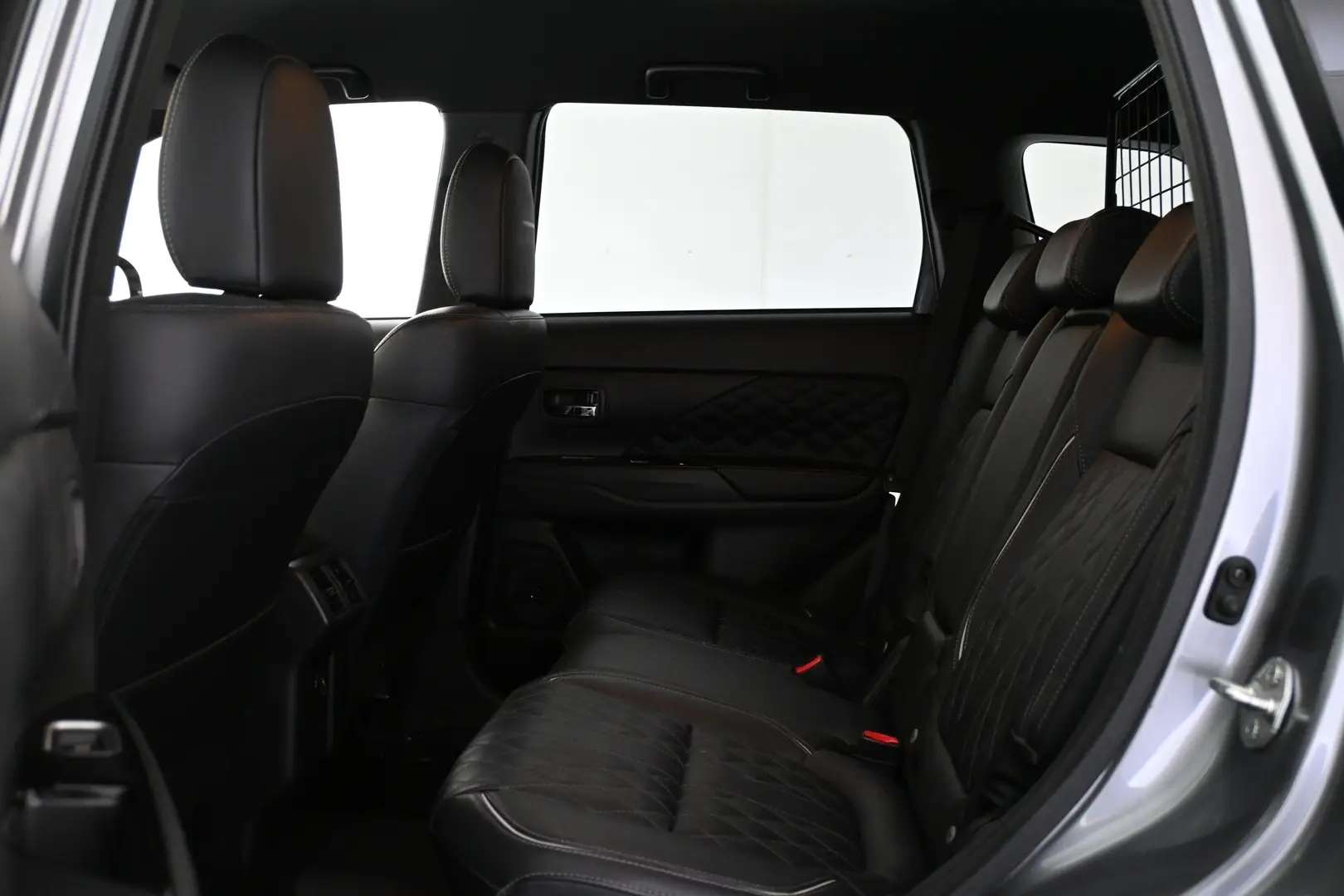 Car Image - 6MaUGmy3Yw6eHrkbV7bDZe