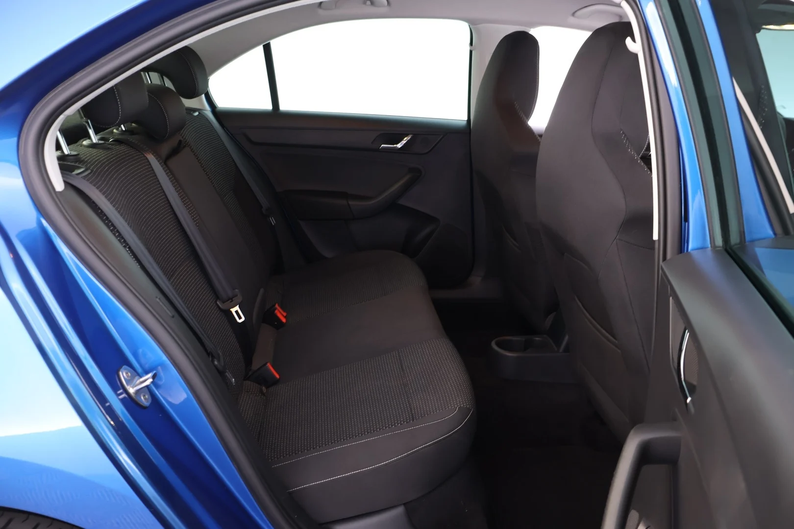 Car Image - 2ol3rFYDIyNrD53CYK4n24