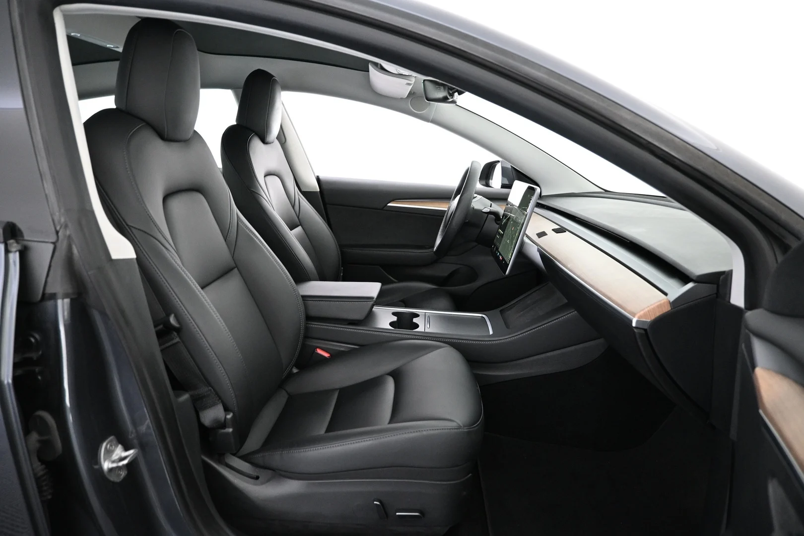 Car Image - 5mtF6IhTFhcKiG6rx52i4B