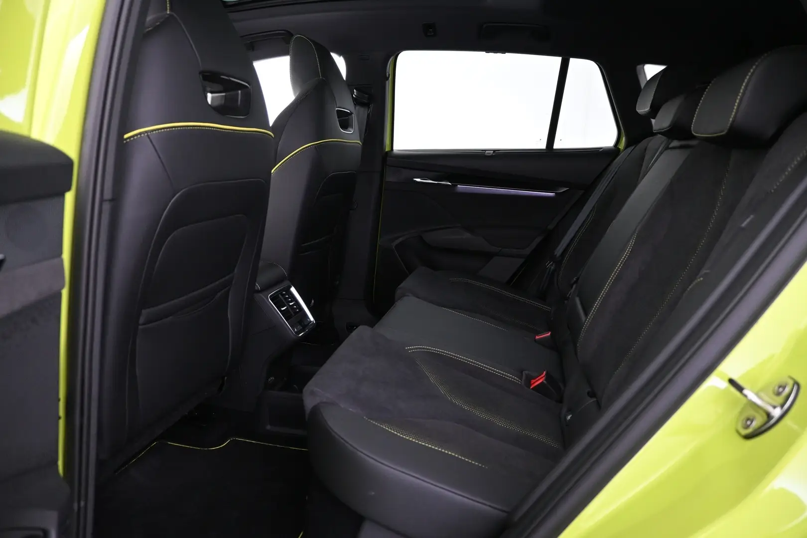 Car Image - 1imC91tFYw5fTDuZkF7m7g