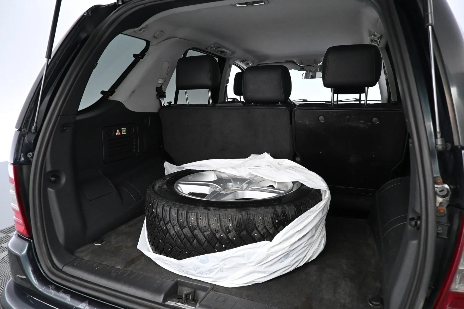 Car Image - 72pb6edSpsHCMAMiUFoAlA