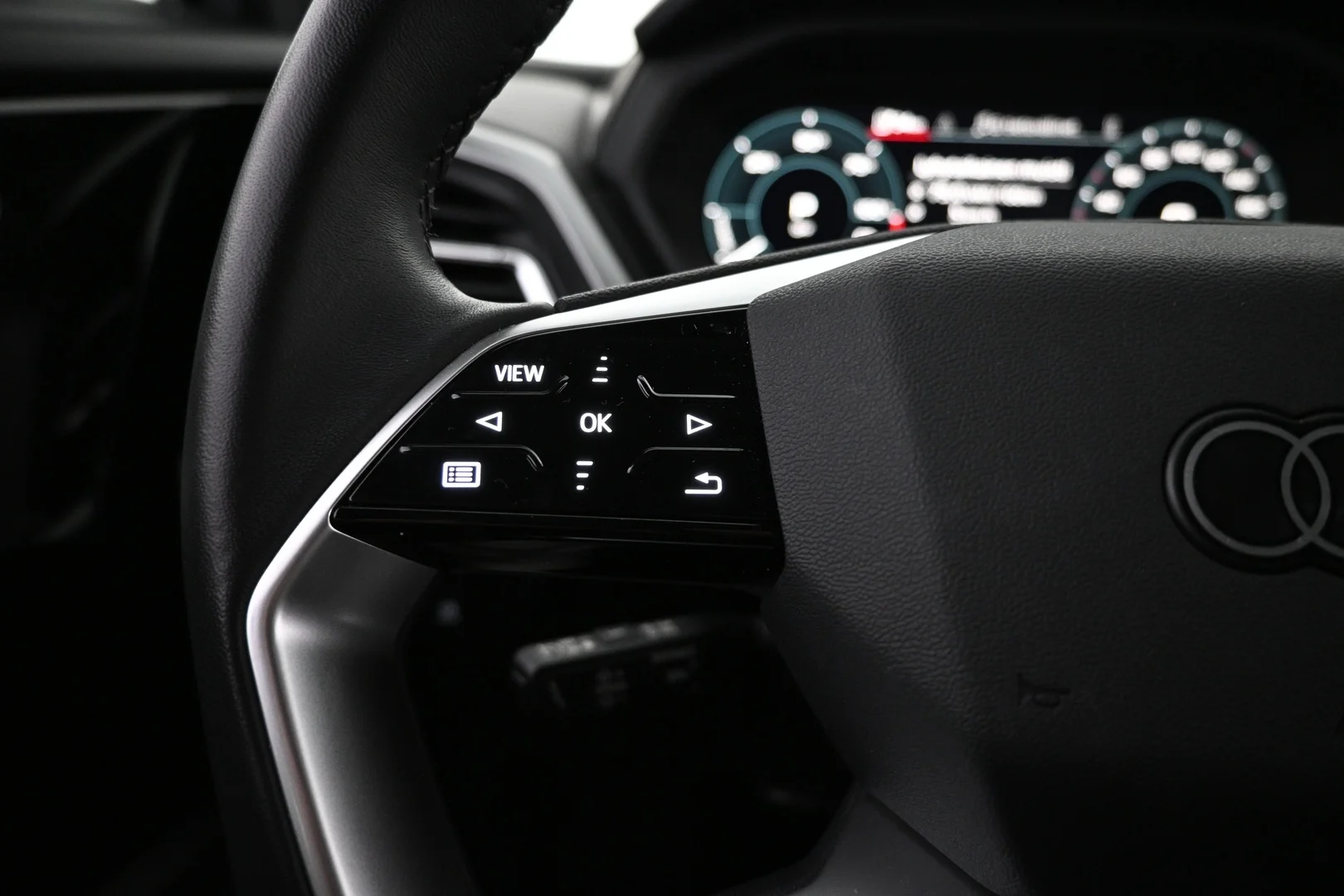 Car Image - 14T8xwgUNYLRirgYhBBuh9