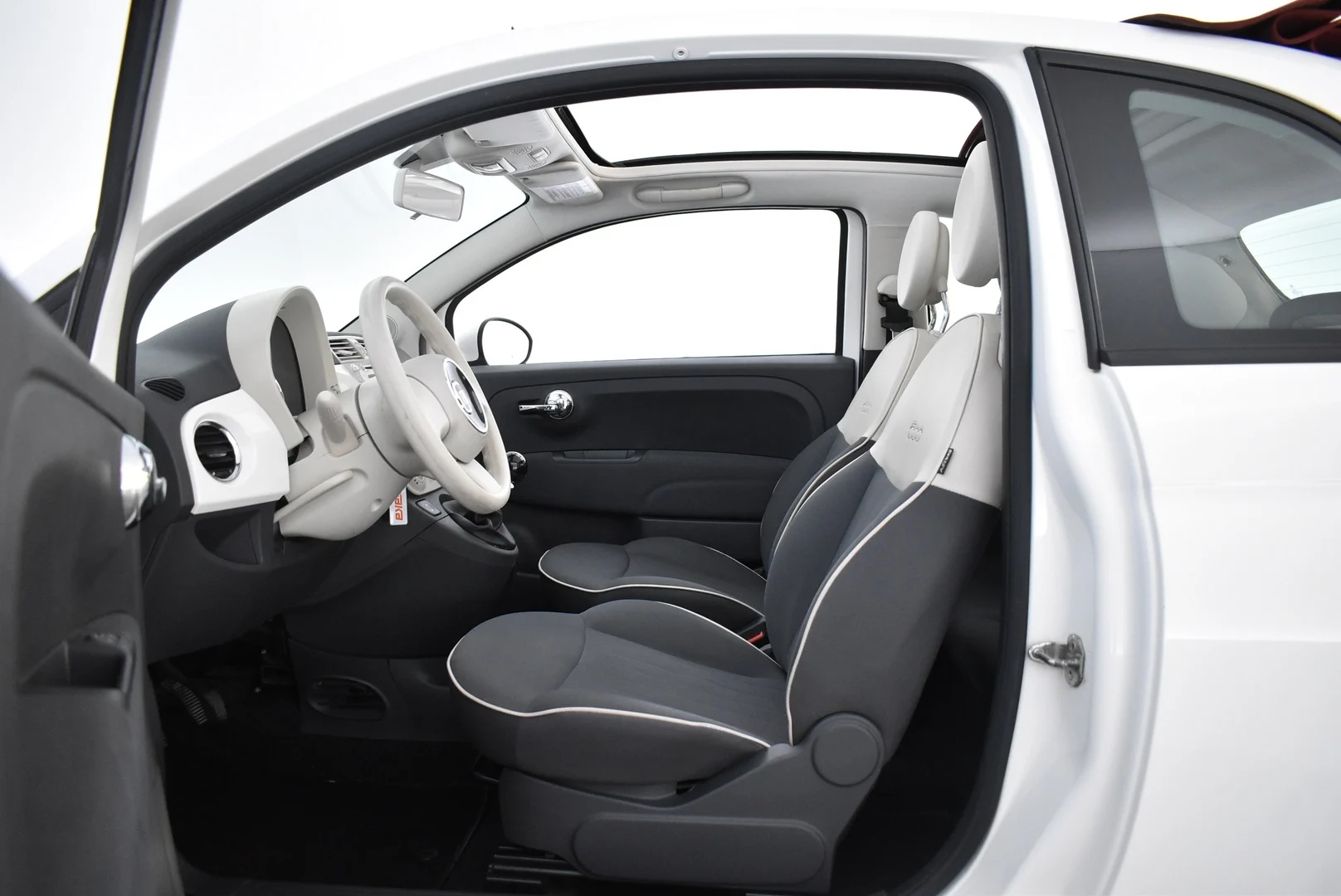 Car Image - 1ai89We1FzNN1vjwVNvevK