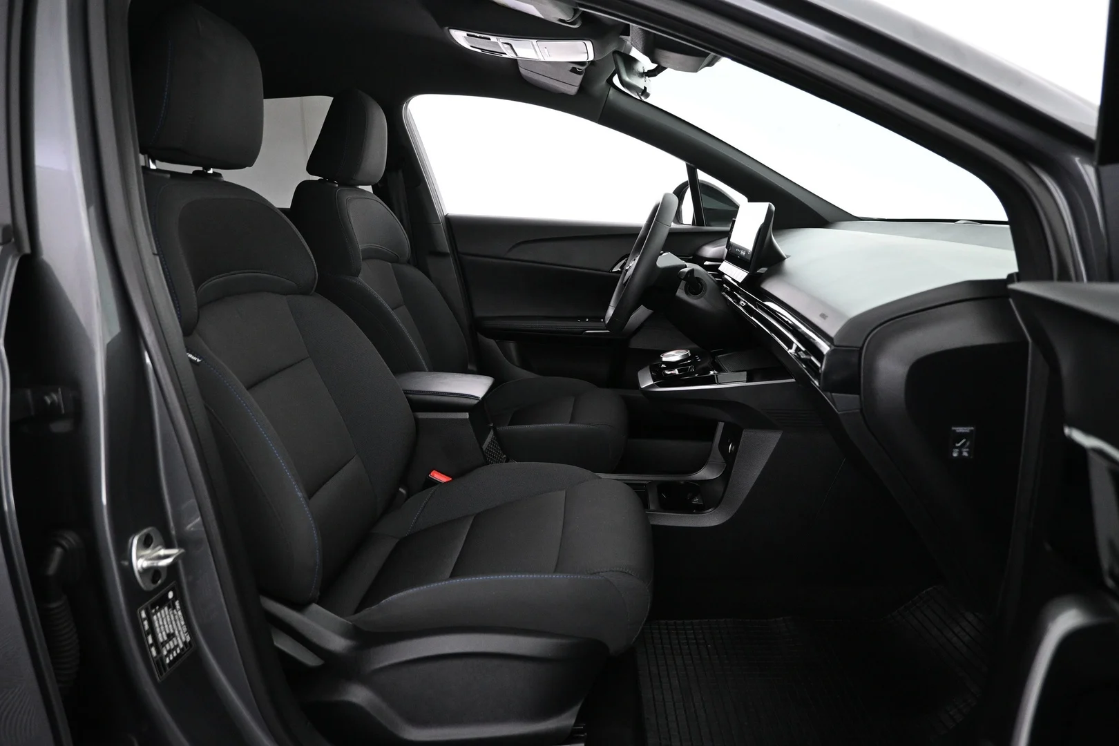 Car Image - 7dCa7krc7KJJ3YNYzz2RlG