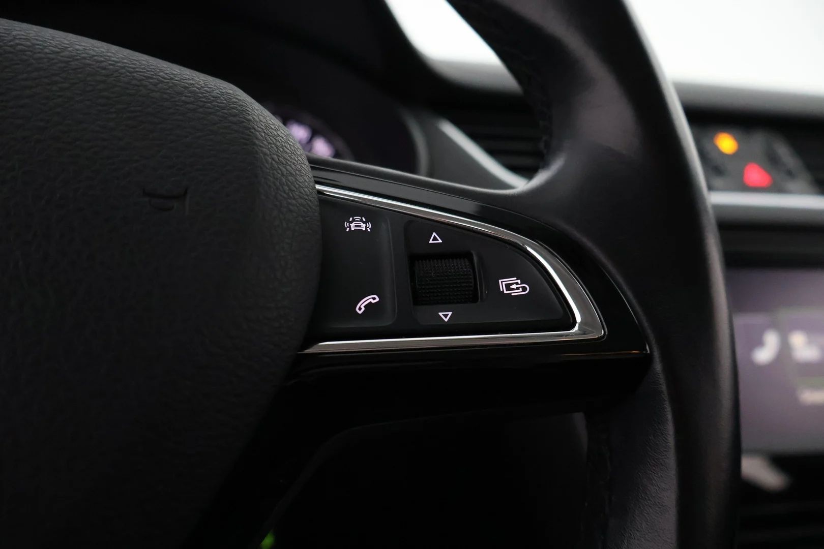 Car Image - 6HFtShTMUxTkE2Ogh93y14