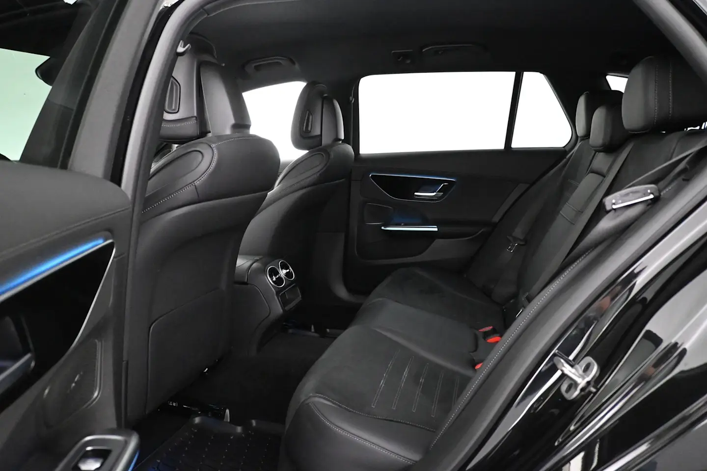 Car Image - 3ojv9FhwbRCi6lrzidK5uU